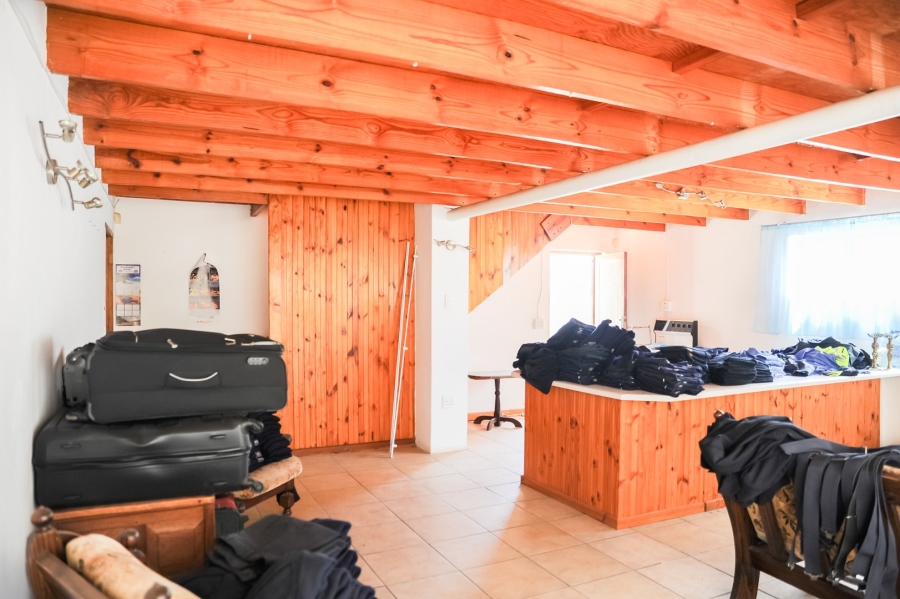 7 Bedroom Property for Sale in McDougall